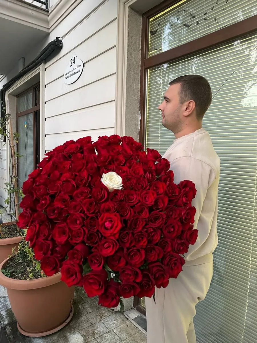 101 Роза